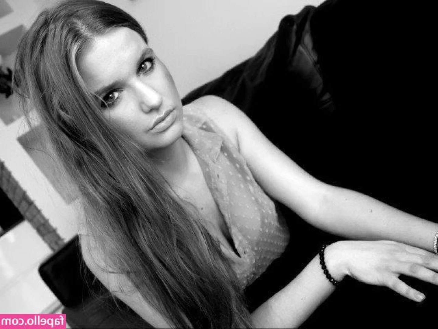 CoolJane - What do you usually do when you wake up and take a shower?🤪😍