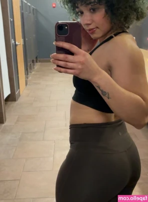 sweetlexil - Cumshot on my feet💦🦶