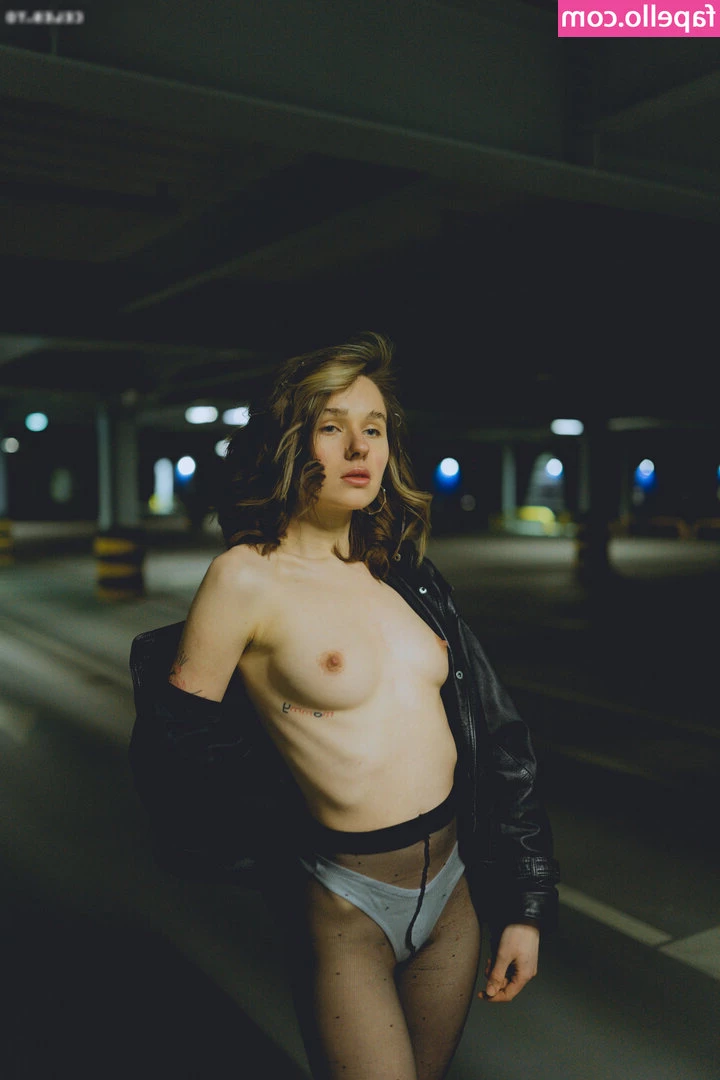 Sasha Atman [ sasha-atman ] - time to put on black nylons