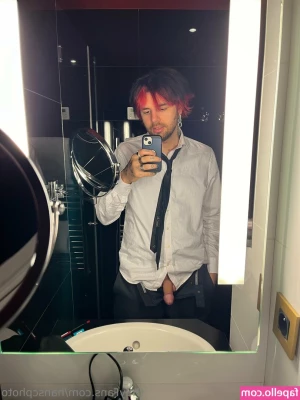 hanscphoto - What s your favorite thing about me  I want to know   comment below