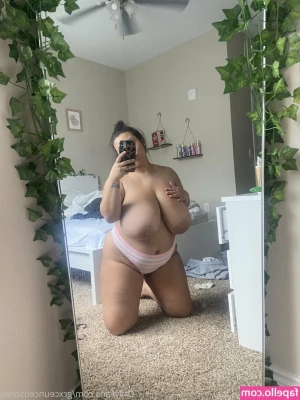 Grxceuncensored - Do I look good in this color