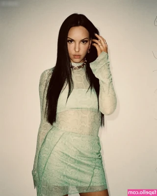 Juju44 - How can Noelle help you today? 💕 Como a Noelle pode te ajudar