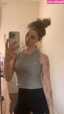 mira.004 [ mira-004 ] - DOING COCK RATINGS IM SO HORNY 🥰💝😍 tip me which one u would