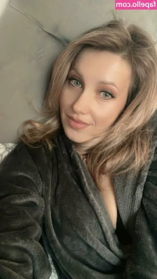 Lilypukish - Happy Hump Day!! 💋 I hope you all are having a great day and week