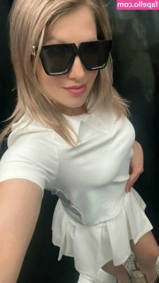 Lilypukish - For my foot lovers. Quick 2 min video to play with.