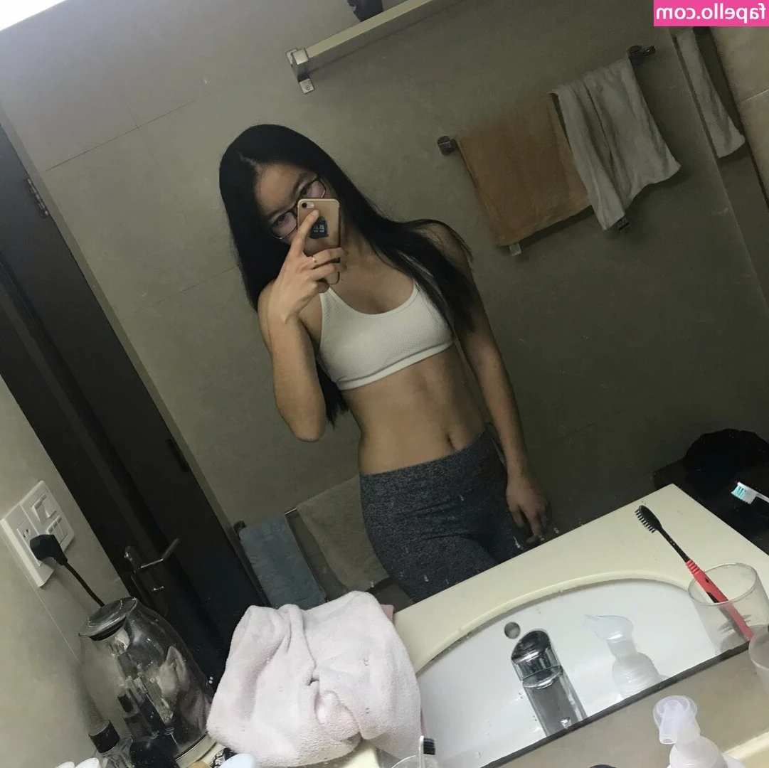 Queenization Lab [ queenization-lab ] - Woke up horny, gunna suck dans dick on a live stream shortly I think