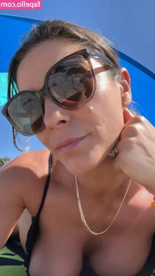 Elysia Rotaru [ elysia-rotaru ] - 🇬🇧 Rainy day here, there? 💧  🇮🇹 Giorno di pioggia qui,