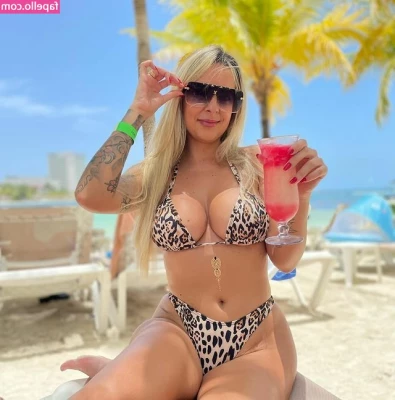 Joyce Gumiero [ joyce-gumiero ] - Where are you cumming? 💦