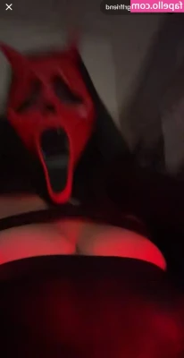 ghostfacegrlfriend - Do you like French Toes? What about stockings? Tell me on this fetish