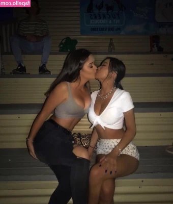 Kiimiiseokk - If you were wondering and wanted to see more of my beautiful