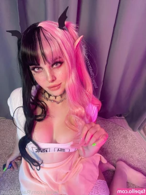 Rachelcum - Short but sweet 😉