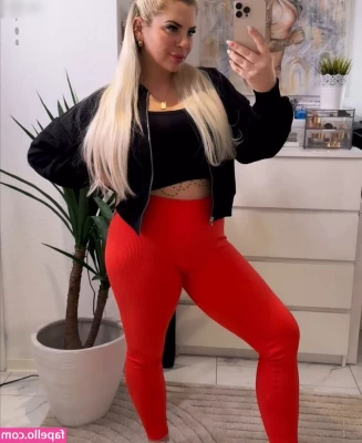 Jenny Frankhauser [ jenny-frankhauser ] - behind the scenes 😝🤫 everything else i’m keeping a surprise
