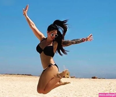 Jenny Frankhauser [ jenny-frankhauser ] - Espero que les guste esta posición mis amores  si quieren que les de