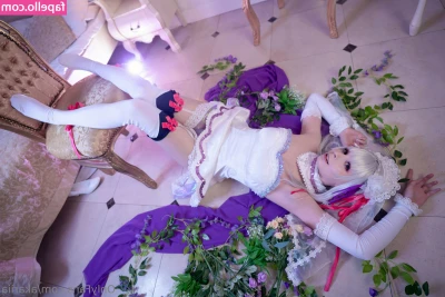 Akariia Cosplay [ akariia-cosplay ] - Who needs a snack?👅