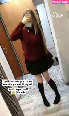 Akariia Cosplay [ akariia-cosplay ] - I know you're desperate to jerk for me.
