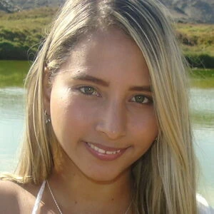 danielaoficial18