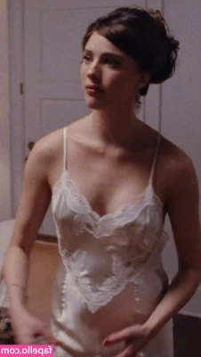 Margaret Qualley [ margaret-qualley-1 ] - The dirty things that I do, when I think of you