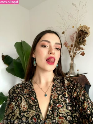 vera_venera [ vera-venera ] - Come and shower with me 🚿💦