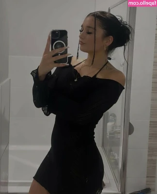 Nevaeh Magrin [ nevaeh-magrin ] - tip if you think my 🍆 is pretty 😏