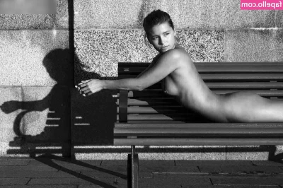 Marisa Papen [ marisa-papen ] - I think it means she likes you