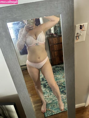 Violetspicexxx - How was your day?? I got a big tattoo done and spent most of the day