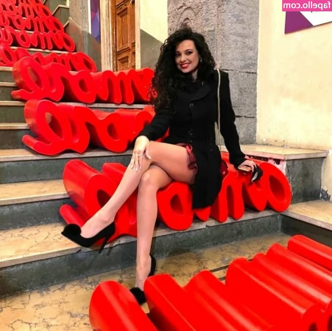 Rita Galiero [ rita-galiero ] - I have been over the top busy these last few days. I’m going to