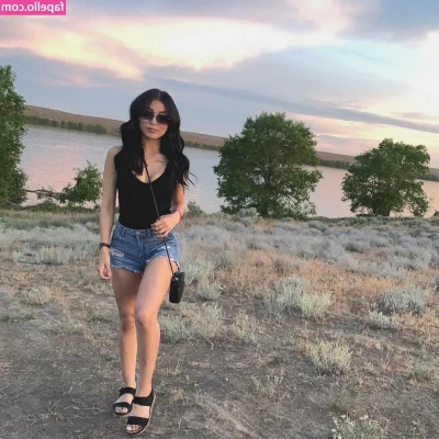 alexischanelmendoza - Watch Mama eat breakfast for dinner! Isn't she so fat and