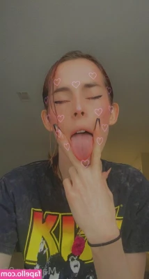 babyytwink03 - A little bit of outdoor nudity for you