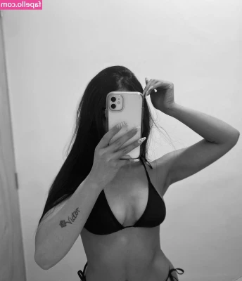 evony_becker [ evony-becker ] - Ce soir, ça commence à être juste dans la baignoire, ça va tout