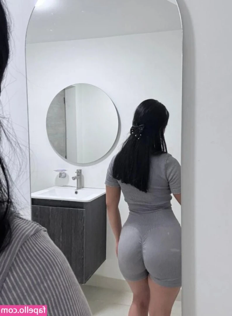 evony_becker [ evony-becker ] - Part 1   Man, I'm horny this morning 😈