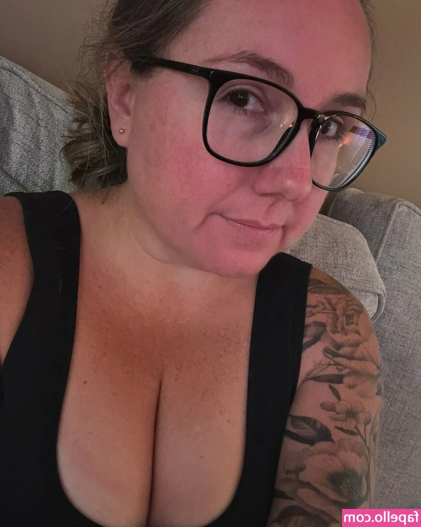 ashleylou2 - Like my lingerie? 🙈🙈🙈
