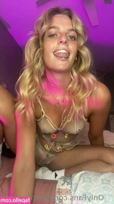 gracesweets - [NEW VIDEO] Do you like the view from down there?   Upskirt mirror