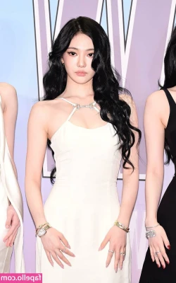 Ningning (æspa [ ningning-aespa ] - Even outside I'm willing to show you my ass 🥵
