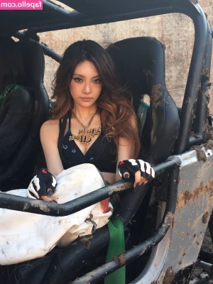 Ningning (æspa [ ningning-aespa ] - I was struggling so much to keep the dildo in my ass! I was feeling