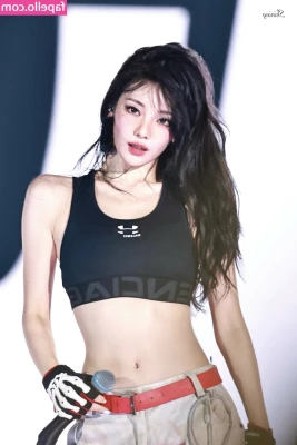 Ningning (æspa [ ningning-aespa ] - From soft to hard. 😜😘😘😘