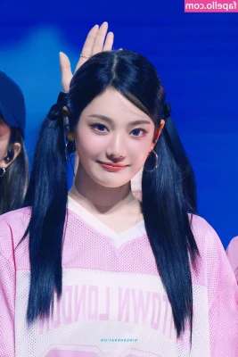 Ningning (æspa [ ningning-aespa ] - hey luvvss 🖤 sorry for the inactivity i’ve been moving! <3