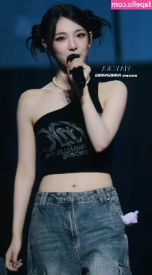 Ningning (æspa [ ningning-aespa ] - Morning! DM me and let’s get filthy