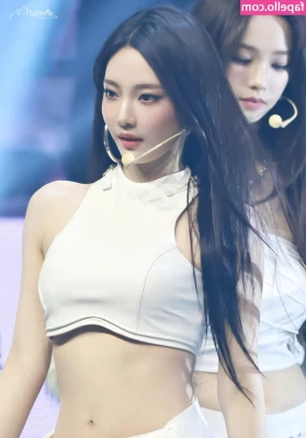 Ningning (æspa [ ningning-aespa ] - How would you slap this ass?