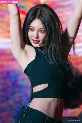 Ningning (æspa [ ningning-aespa ] - 🌊• Nᴀᴋᴇᴅ ᴏɴ ᴛʜᴇ ʙᴇᴀᴄʜ... 