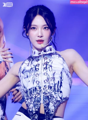 Ningning (æspa [ ningning-aespa ] - รีบปล่อยของก่อน