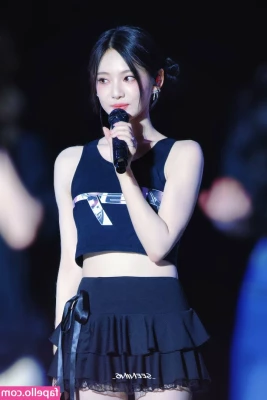 Ningning (æspa [ ningning-aespa ] - Come put your face in it daddy