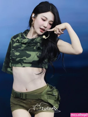 Ningning (æspa [ ningning-aespa ] - Swipe to pull them out