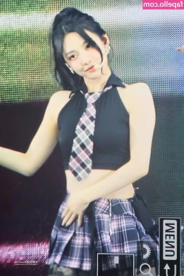 Ningning (æspa [ ningning-aespa ] - I m so horny in the car right now