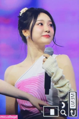 Ningning (æspa [ ningning-aespa ] - You make me smile so much that my face cramps up