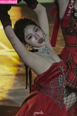 Ningning (æspa [ ningning-aespa ] - Ummm what just happened??🥵💦