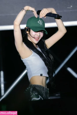 Ningning (æspa [ ningning-aespa ] - gym