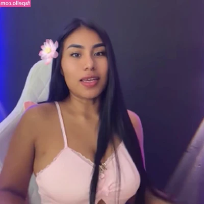 Pocahontas08 - Batman who? Complete set is in your DM’s. Always free to my VIP’s