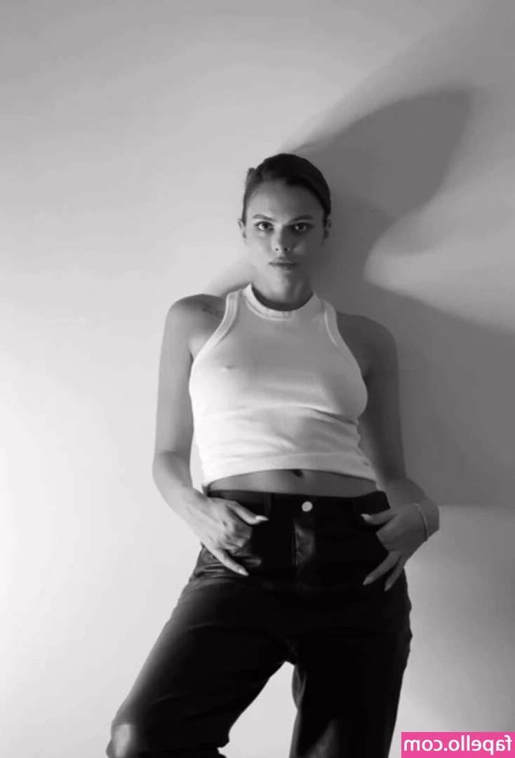 Viki odintcova [ viki-odintcova ] - I tend to post more exciting videos when I m being tipped    so with