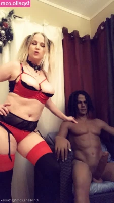 gartersex - They aren’t gonna suck themselves. Good morning