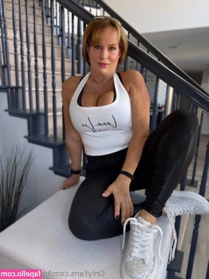 bbcloveslana - Happy Thanksgiving Day in my gorgeous black shine pantyhose and high
